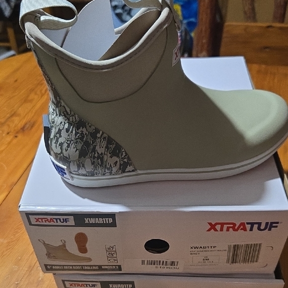 Xtratuf Shoes - New XTRATUF Women's Ankle Boots Trolling  Sz 5m Bouy